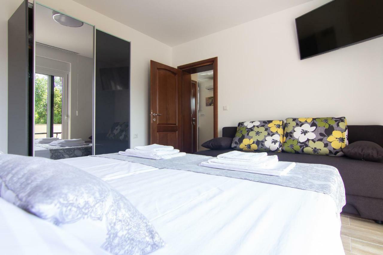 Apartments Edi & Tea Малинска Экстерьер фото